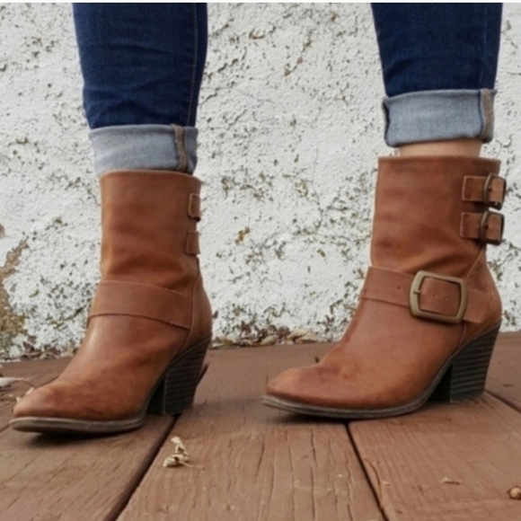 Lucky brand Tommie ankle boots women 7.5M  leather  pull on adjustable buckle - Picture 1 of 15